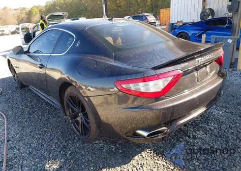 2010 Maserati Granturismo S/S Automatic z USA, uszkodzony, nr VIN ZAM45KLA0A0053443